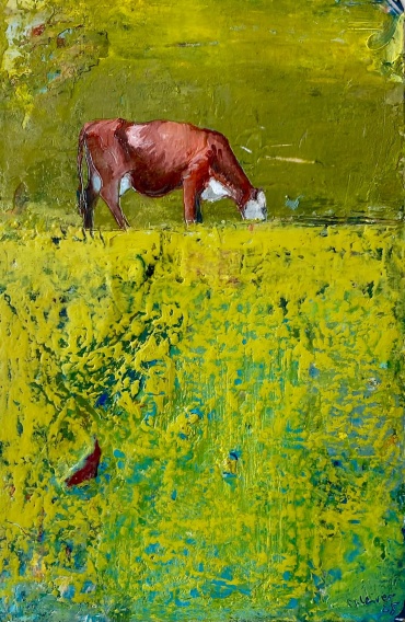 Enkaustik-Gemälde von Manfred Leirer aus dem Jahr 2023 mit einer grasenden Kuh, typisch für seine Tiermotive mit emotionalem Ausdruck und Bezug zur burgenländischen Landschaft